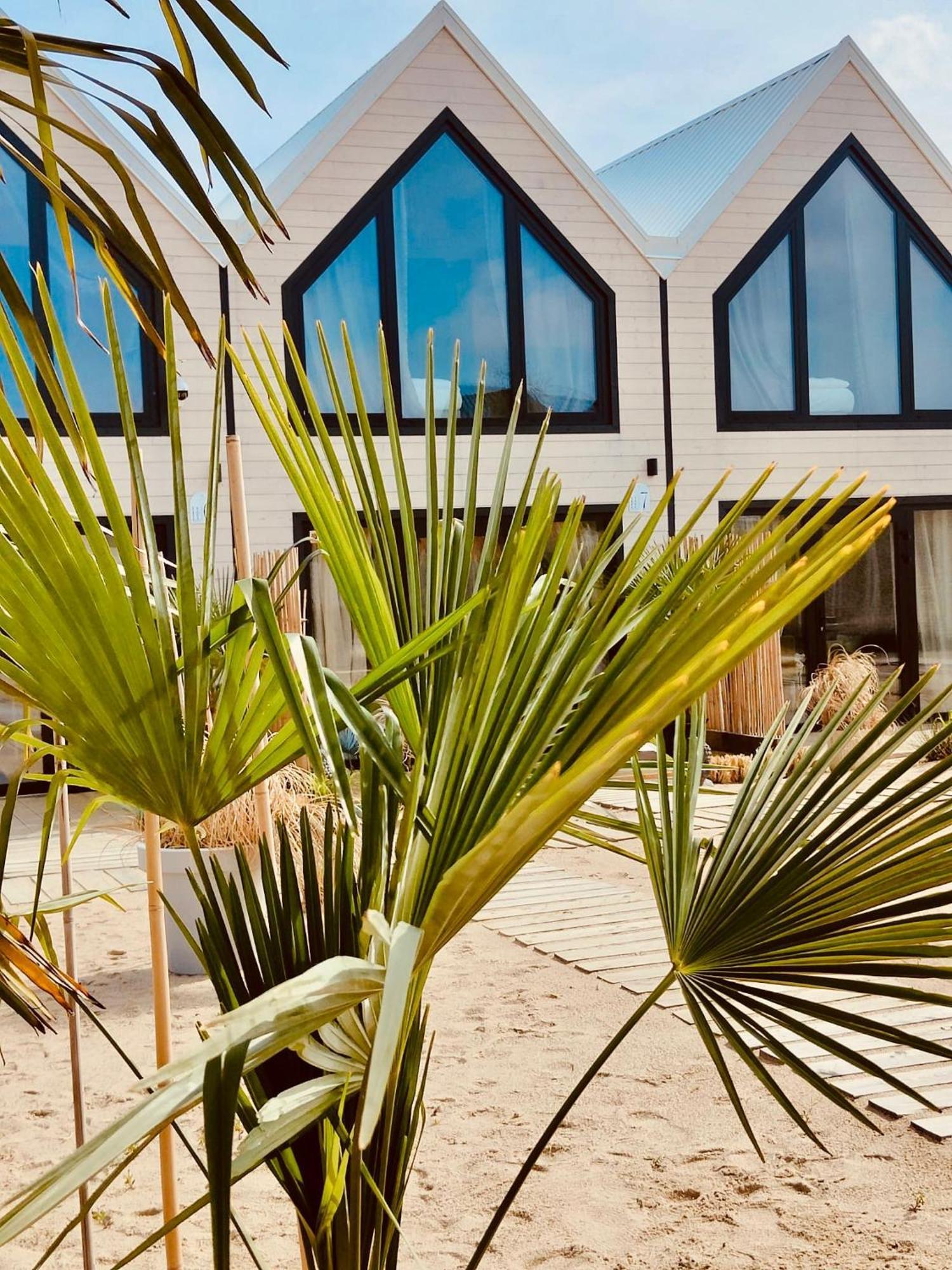 Lulu Holiday Resort Domki Z Podgrzewanym Basenem Мельно Экстерьер фото