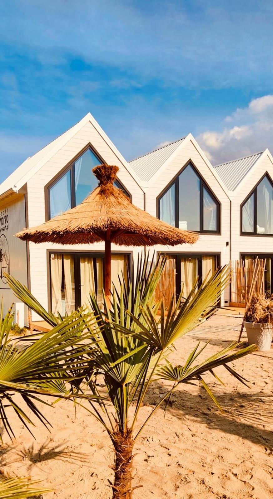 Lulu Holiday Resort Domki Z Podgrzewanym Basenem Мельно Экстерьер фото
